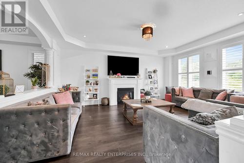 130 Chartwell Circle, Hamilton, ON - Indoor Photo Showing Living Room With Fireplace