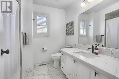 39 Segwun Road, Hamilton (Waterdown), ON - Indoor Photo Showing Bathroom