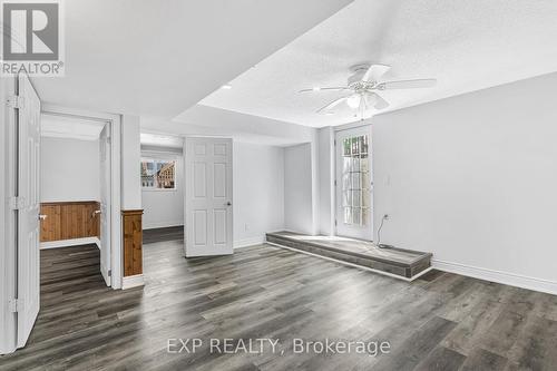 19 Driftwood Place, Hamilton, ON - Indoor Photo Showing Other Room