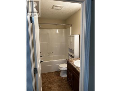 9815 117 Avenue, Fort St. John, BC - Indoor Photo Showing Bathroom