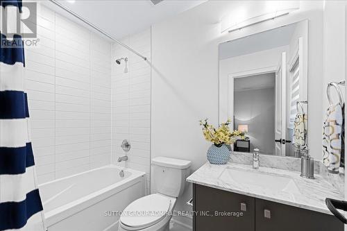 1369 Blackmore Street, Innisfil (Alcona), ON - Indoor Photo Showing Bathroom