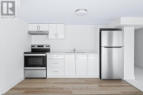 1369 Blackmore Street, Innisfil (Alcona), ON - Indoor Photo Showing Kitchen