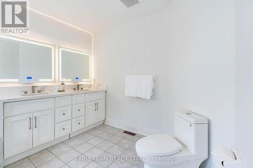 166 Tower Hill Road, Richmond Hill (Jefferson), ON - Indoor Photo Showing Bathroom