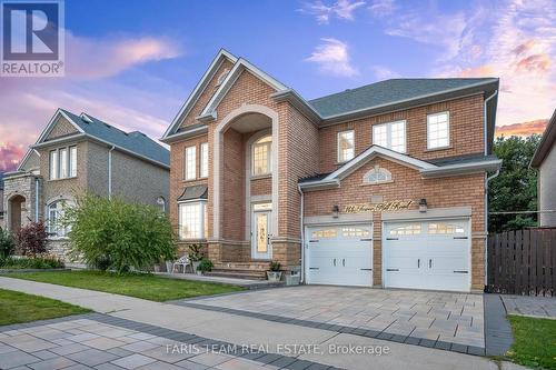 166 Tower Hill Road, Richmond Hill, ON - Outdoor With Facade