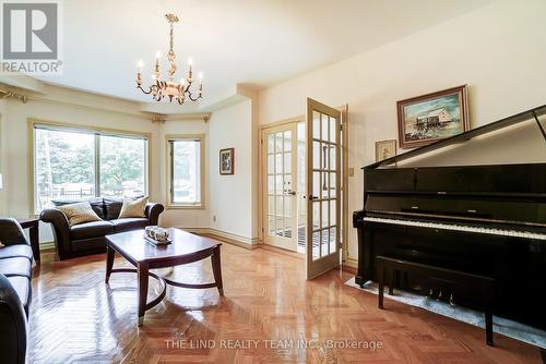 99 Birch Avenue, Richmond Hill (South Richvale), ON - Indoor Photo Showing Living Room