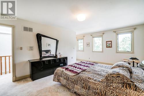 99 Birch Avenue, Richmond Hill, ON - Indoor Photo Showing Bedroom