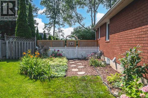 11 Nugent Court, Barrie (Northwest), ON - Outdoor