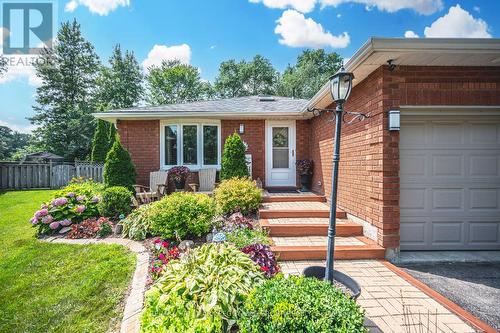 11 Nugent Court, Barrie (Northwest), ON - Outdoor