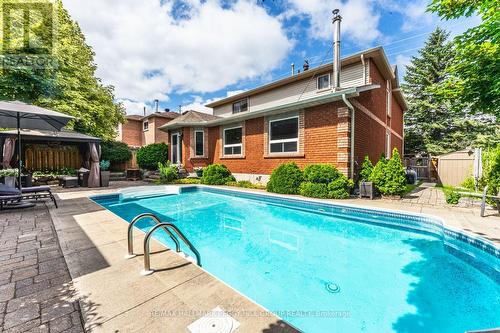 141 Ferndale Drive S, Barrie (Ardagh), ON - Outdoor With In Ground Pool With Backyard