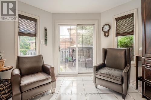 141 Ferndale Drive S, Barrie, ON - Indoor Photo Showing Living Room