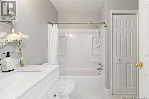 196 Sunshine Drive, Moncton, NB - Indoor Photo Showing Bathroom