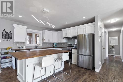 196 Sunshine Drive, Moncton, NB - Indoor Photo Showing Kitchen