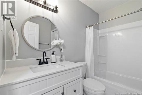 196 Sunshine Drive, Moncton, NB - Indoor Photo Showing Bathroom