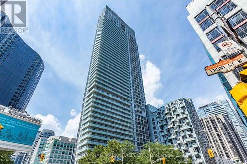 805 - 300 Front Street, Toronto (Waterfront Communities), ON - Outdoor With Facade