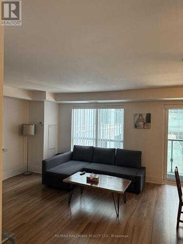 805 - 300 Front Street, Toronto (Waterfront Communities), ON - Indoor Photo Showing Living Room