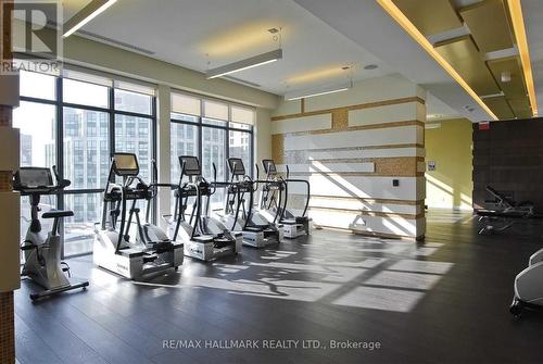 805 - 300 Front Street, Toronto (Waterfront Communities), ON - Indoor Photo Showing Gym Room