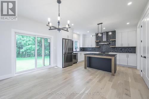 Lot 16 Royal Crescent, Southwold (Talbotville), ON - Indoor Photo Showing Kitchen With Upgraded Kitchen