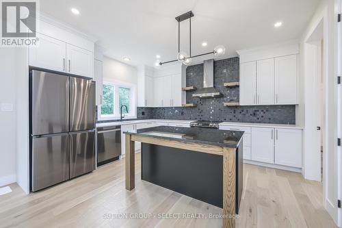 Lot 16 Royal Crescent, Southwold (Talbotville), ON - Indoor Photo Showing Kitchen With Upgraded Kitchen