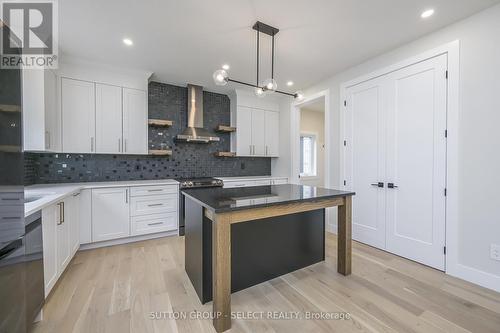 Lot 16 Royal Crescent, Southwold (Talbotville), ON - Indoor Photo Showing Kitchen With Upgraded Kitchen