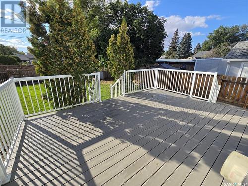 422 Mckenzie Street, Outlook, SK - Outdoor With Deck Patio Veranda