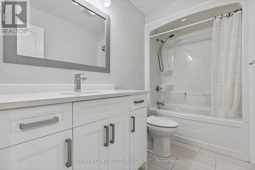 95 Optimist Drive, Southwold (Talbotville), ON - Indoor Photo Showing Bathroom