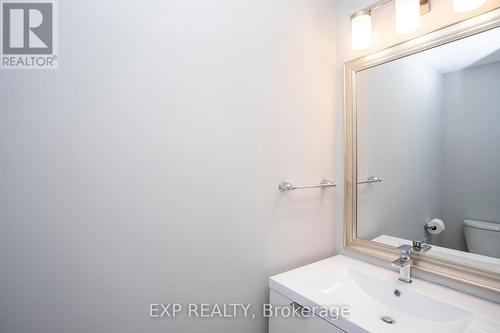 7 - 2048 Meadowgate Boulevard, London, ON - Indoor Photo Showing Bathroom