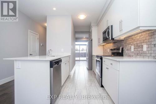 7 - 2048 Meadowgate Boulevard, London, ON - Indoor Photo Showing Kitchen