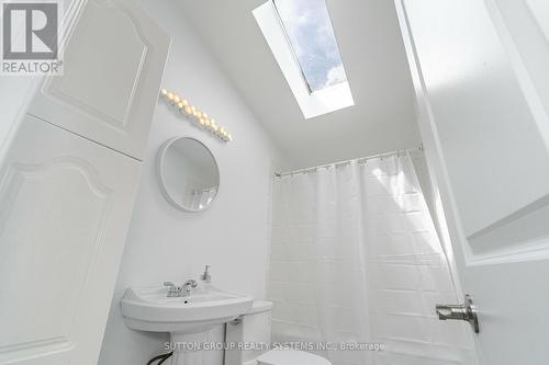 11 Abell Drive, Brampton (Madoc), ON - Indoor Photo Showing Bathroom