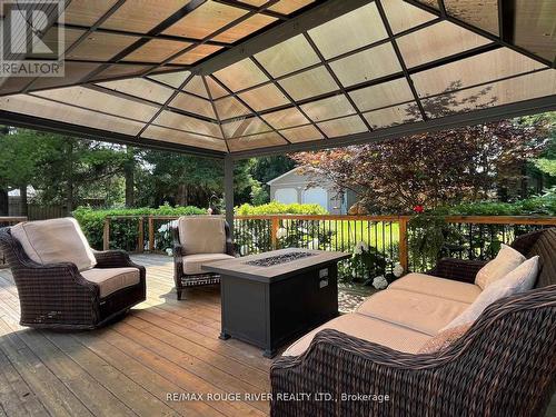 585 Roselawn Avenue, Oshawa (Northwood), ON - Outdoor With Deck Patio Veranda