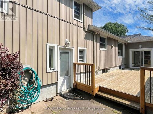 585 Roselawn Avenue, Oshawa (Northwood), ON - Outdoor With Deck Patio Veranda With Exterior