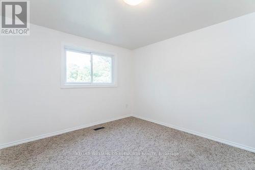 9 Beechcroft Circle, Barrie (Cundles East), ON - Indoor Photo Showing Other Room