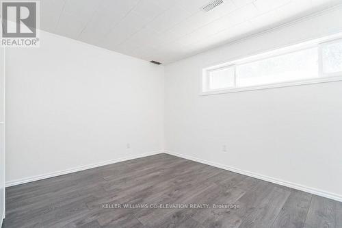 9 Beechcroft Circle, Barrie (Cundles East), ON - Indoor Photo Showing Other Room