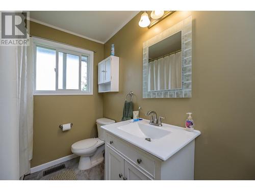 264 Portage Street, Prince George, BC - Indoor Photo Showing Bathroom