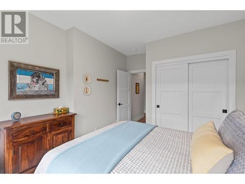 3308 Aspen Lane, Kelowna, BC - Indoor Photo Showing Bedroom