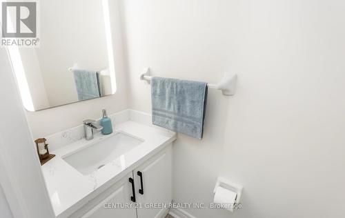 45 Chalkfarm Crescent, Brampton (Northwest Sandalwood Parkway), ON - Indoor Photo Showing Bathroom