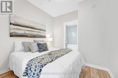 107 - 400 The East Mall Avenue, Toronto (Islington-City Centre West), ON - Indoor Photo Showing Bedroom