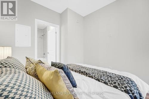 107 - 400 The East Mall Avenue, Toronto (Islington-City Centre West), ON - Indoor Photo Showing Bedroom