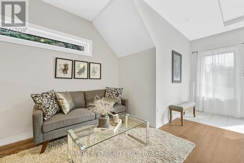 107 - 400 The East Mall Avenue, Toronto (Islington-City Centre West), ON - Indoor Photo Showing Living Room