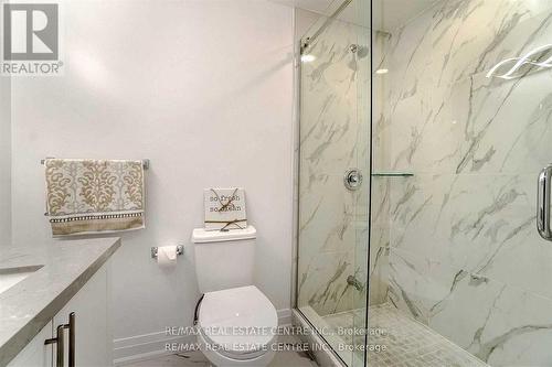 550 Meadows Boulevard, Mississauga (Rathwood), ON - Indoor Photo Showing Bathroom