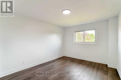 550 Meadows Boulevard, Mississauga (Rathwood), ON - Indoor Photo Showing Other Room