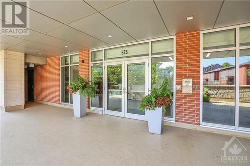 Front entrance 575 Byron Avenue - 575 Byron Avenue Unit#413, Ottawa, ON -  Photo Showing Other Room