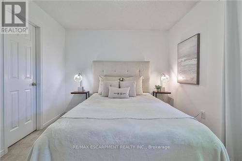 44 Killarney Court, Brampton (Heart Lake East), ON - Indoor Photo Showing Bedroom