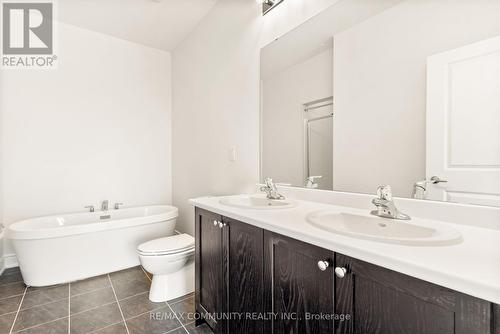 363 Tennant Circle, Vaughan (Vellore Village), ON - Indoor Photo Showing Bathroom