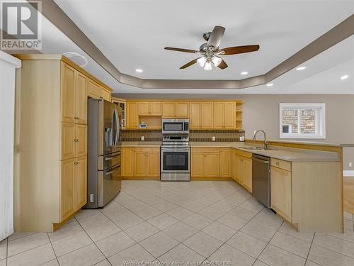 745 Massimo Crescent, Windsor, ON - Indoor Photo Showing Kitchen