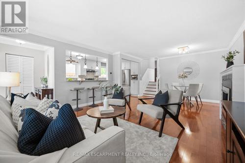 411 Sunset Drive, Oakville (Bronte West), ON - Indoor Photo Showing Living Room