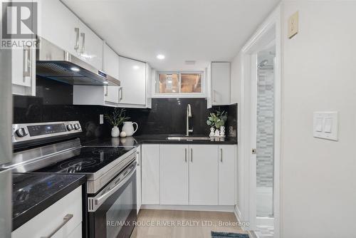 28 Willowmount Drive, Toronto (Clairlea-Birchmount), ON - Indoor Photo Showing Kitchen