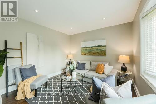 78 Vauxhall Drive, Toronto (Dorset Park), ON - Indoor Photo Showing Living Room