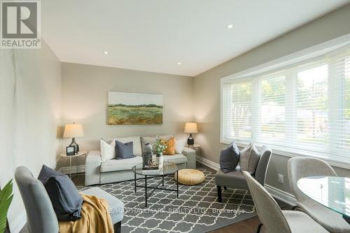 78 Vauxhall Drive, Toronto (Dorset Park), ON - Indoor Photo Showing Living Room