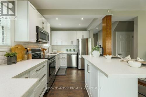 78 Vauxhall Drive, Toronto (Dorset Park), ON - Indoor Photo Showing Kitchen With Upgraded Kitchen