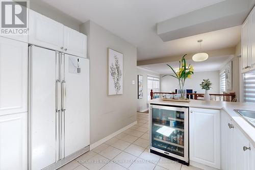 26 Woodman'S Chart, Markham (Unionville), ON - Indoor Photo Showing Kitchen